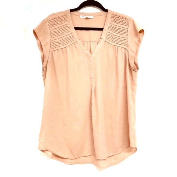 Blush Pink Loose Fit Pintuck Detail Cap Sleeve Blouse Size Large - Picture 1 of 5